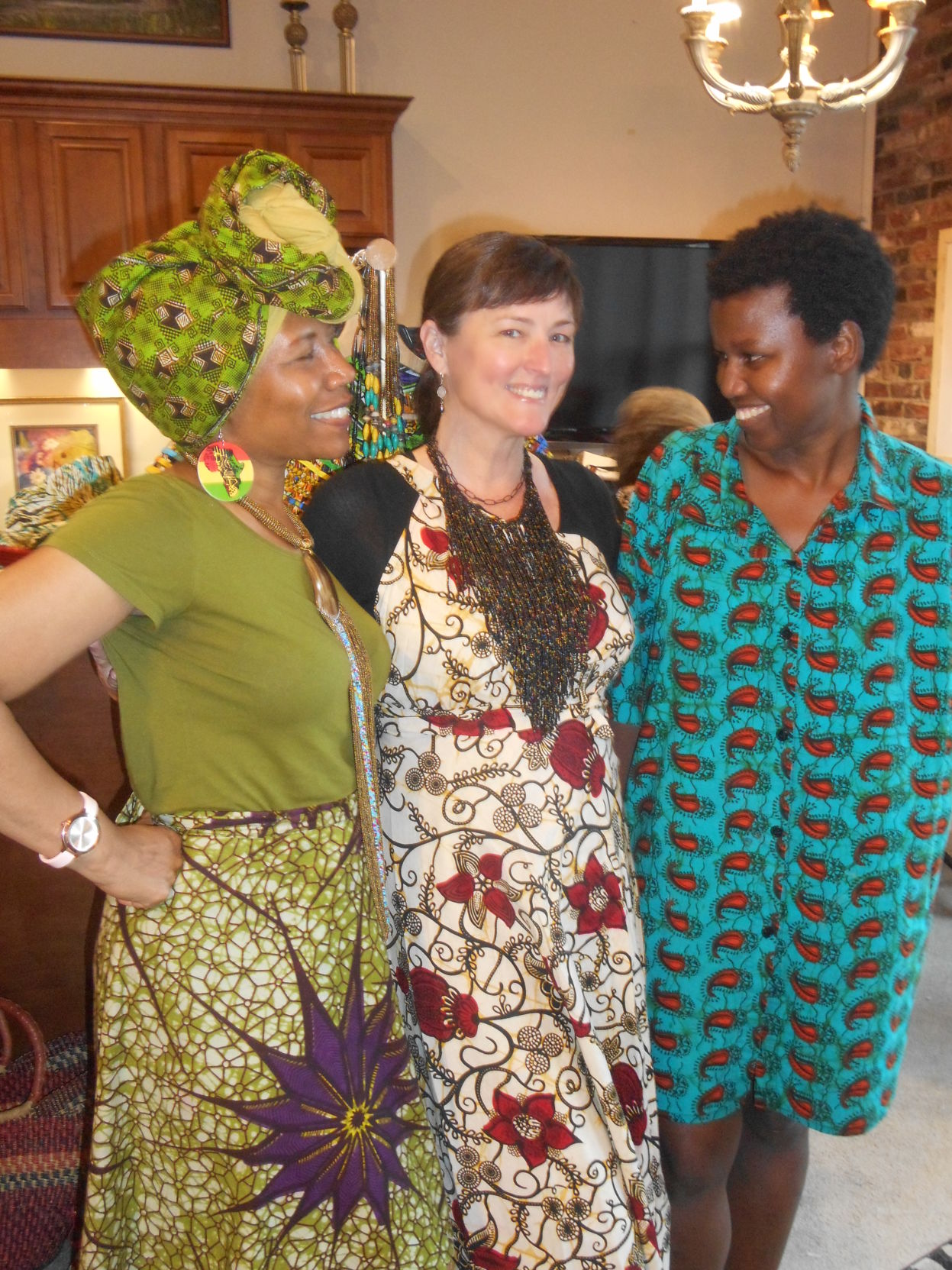Suzen Robertson, Sonja Mull, Grace Byetima